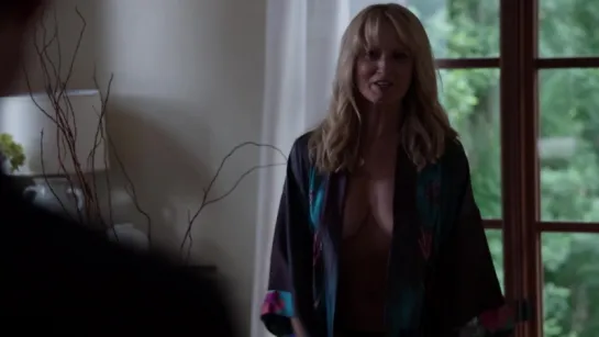 Katherine Cleavage - Satisfaction (2014) s01e06