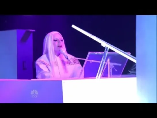 Lady Gaga - ARTPOP (Live Tonight Show)