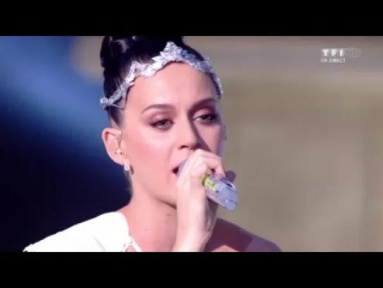 Katy Perry - Unconditionally (Live NRJ Musiс Awards 2014)