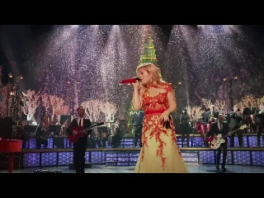 Kelly Clarkson - Underneath the Tree