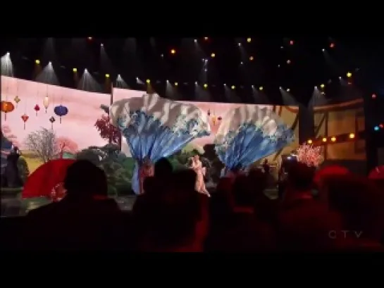 Katy Perry - Unconditionally (live American Music Awards 2013)