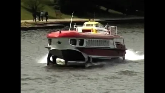 СПК Ракета в центре МосквыHydrofoil ship on Moscow-river (June-2008)