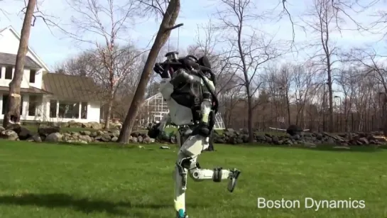 Робот Boston Dynamics вышел погулять