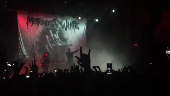 Motionless In White - Contemptress (Live in Moscow)