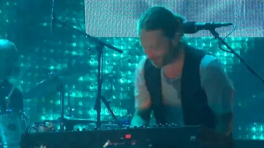 Radiohead - Identikit (Live in St. Louis, 2012)