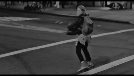 David Bowie - Modern Love (scene from Frances Ha - 2012)