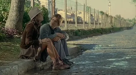 No mires para abajo (2008 Argentina)