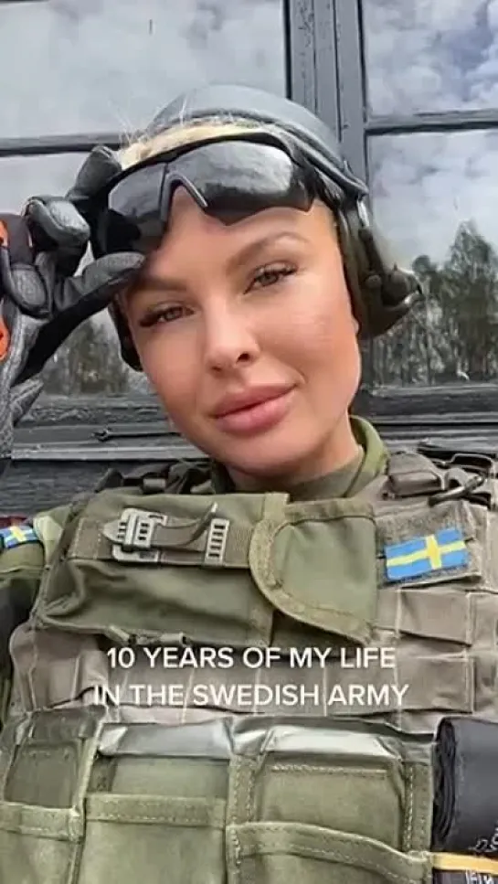 Видео от <Military woman> <Милитаристка>