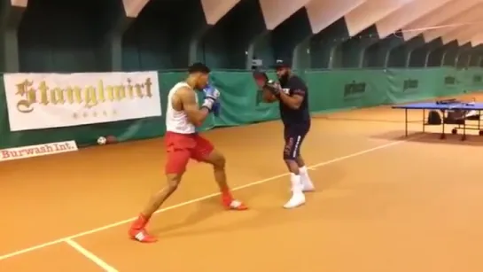 Anthony Joshua working pads with Jonathon Banks in Going