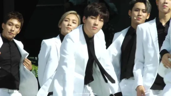 |FANCAM| Seventeen - Sorry Sorry (Cover Super Junior) Wonwoo focus | 150912 @ Music Core