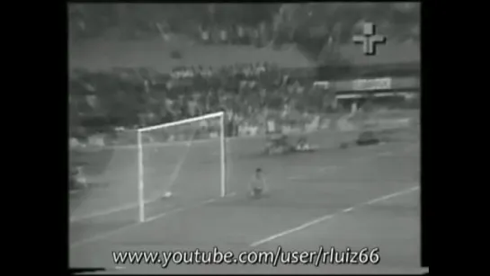 Rivelino   Gol de falta pelo Fluminense   1975 - 480P.mp4