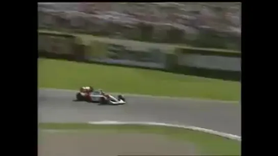 Mansell dando carona para o Little Star