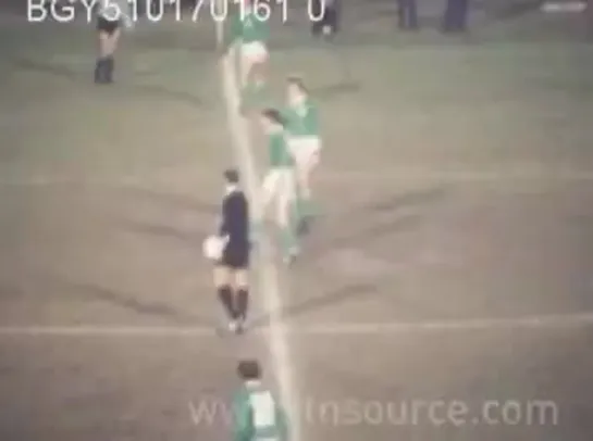 Alemanha 2 x 0 Uruguai 1977(480P).mp4