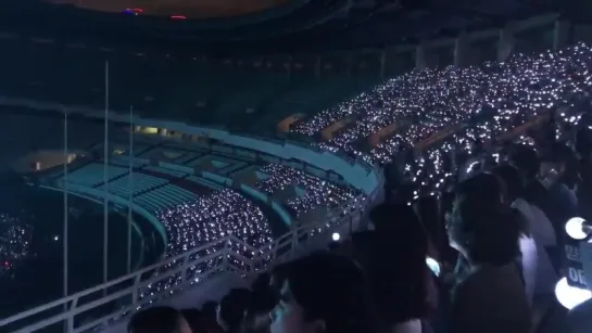 25.08.18 Love Yourself TOUR - ARMY singing 2! 3!