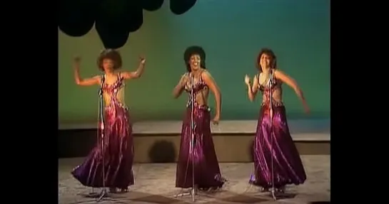 The Three Degrees – The Runner