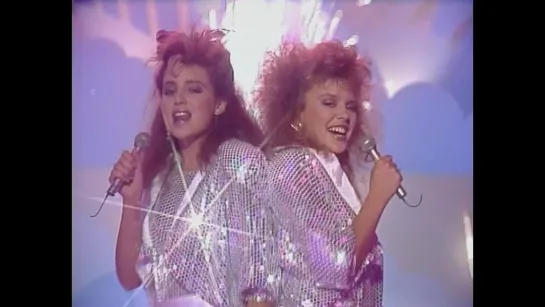 Kylie & Dannii Minogue - Sisters Are Doing It For Themselves (Young Talent Time 1986)