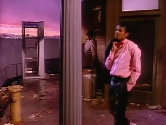 Michael Jackson - Billie Jean (Official Video)