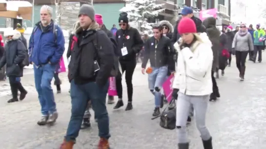 Kristen Stewart, Zoey Deutch, Joshua Jackson March Through Park City At The Sundance Film Festival (21/01)