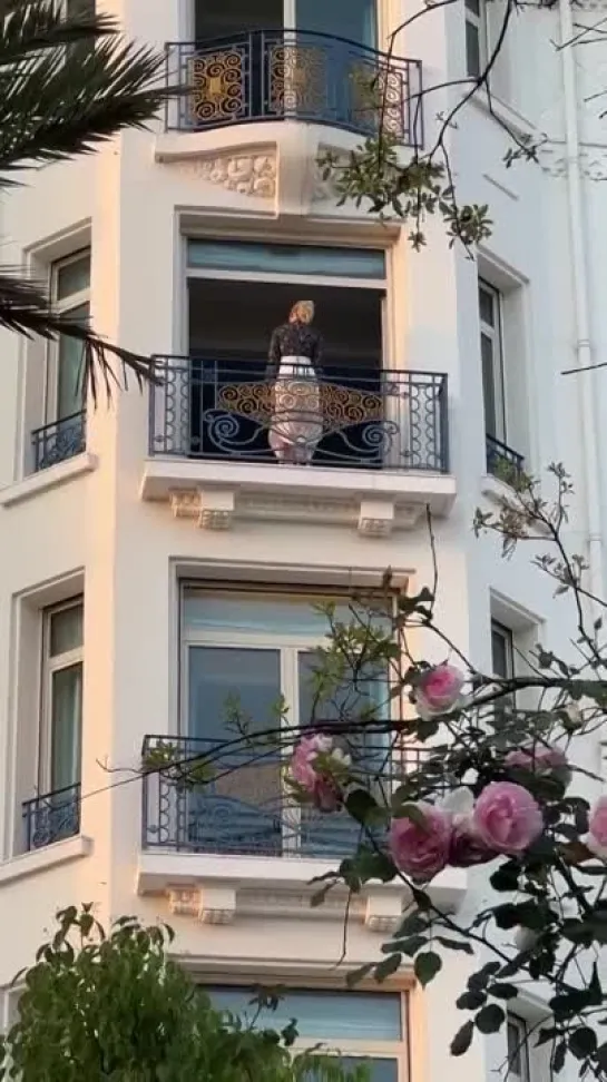 Kristen in her hotel in Cannes - May 23