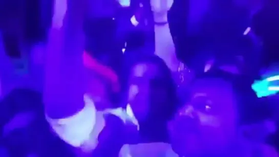 Ranveer Singh dancing at the wedding reception. #KissMuss