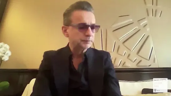 DAVE GAHAN INTERVIEW - TELEKOM STREET GIG IN BERLIN