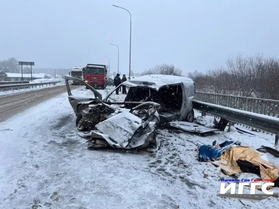 30.01.2024 Последствия смертельного ДТП с возгоранием автомобиля на Якшур-Бодьинском тракте (Удмуртия)