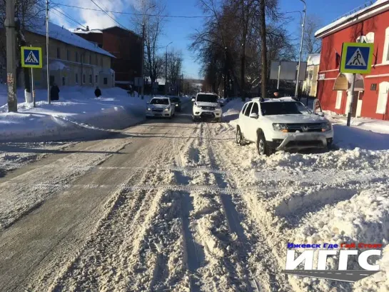 22.01.2024 Момент ДТП напротив дома № 41, расположенного на ул. Кирова в г. Воткинске (Удмуртия)