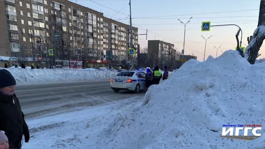 10.01.2024 Момент ДТП с наездом на пенсионерку на ул. 40 лет Победы (Ижевск)