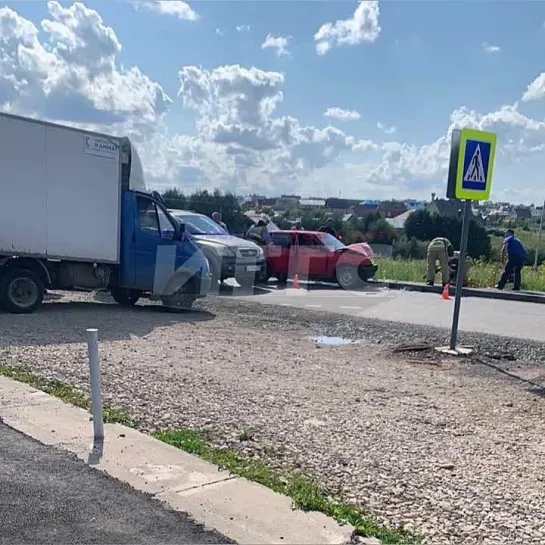 26.07.2023 Последствия ДТП на перекрестке улиц Галактическая и Орбитальная в с. Завьялово (Удмуртия)