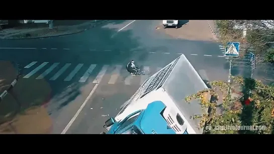 Just ordinary day of dashcam in Russia