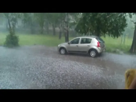 04.07.2014 Ливень с градом на Буммаше (Ижевск)