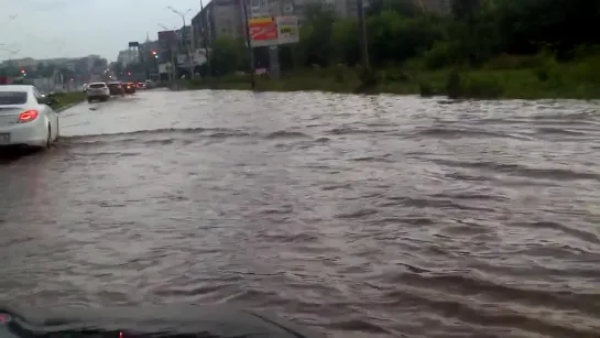 04.07.2014 Потоп на К. Маркса в районе болота, около 18-00