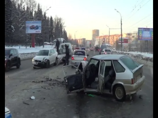 31.01.2014 Удмуртская (чуть дальше Малахита в сторону в.ш.)