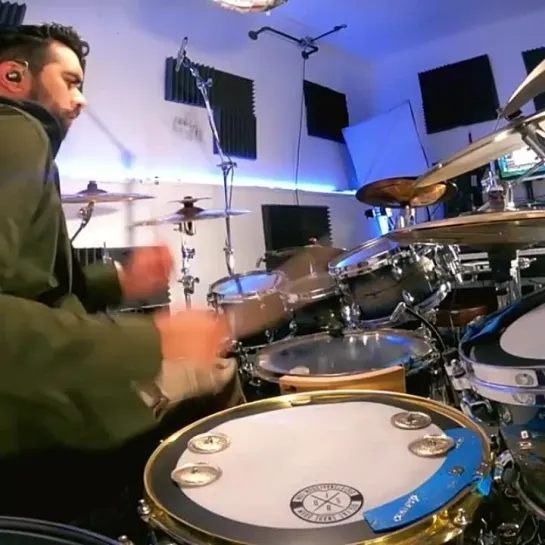 Видео от Барабанщики «FunkyDrummer»