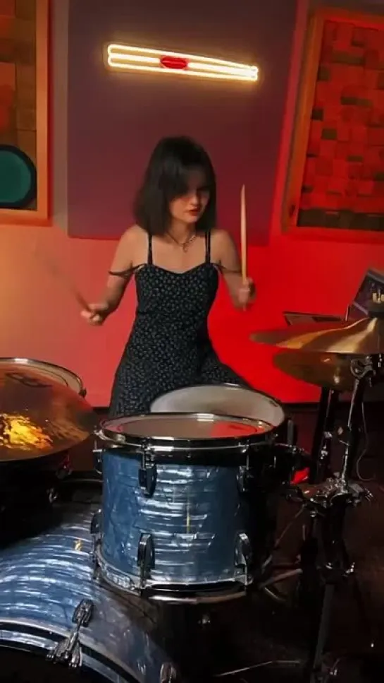 Видео от Барабанщики «FunkyDrummer»