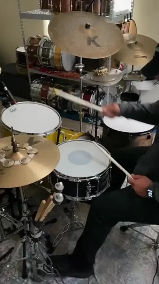 Видео от Барабанщики «FunkyDrummer»