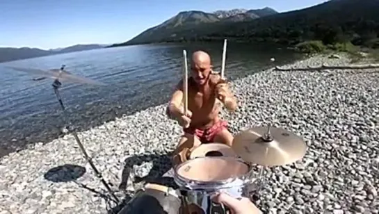 Видео от Барабанщики «FunkyDrummer»