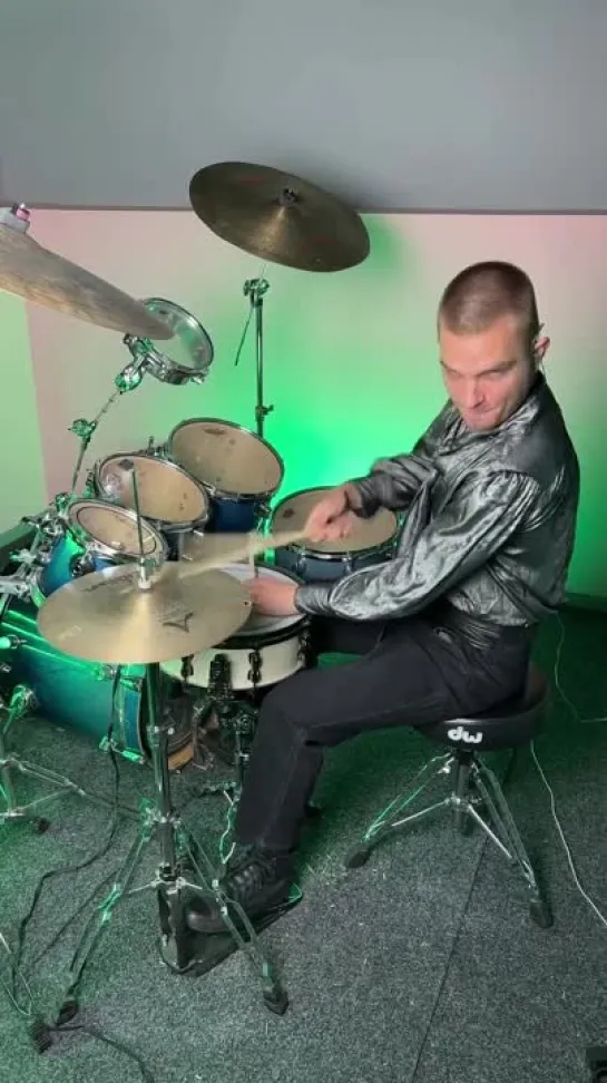 Видео от Барабанщики «FunkyDrummer»