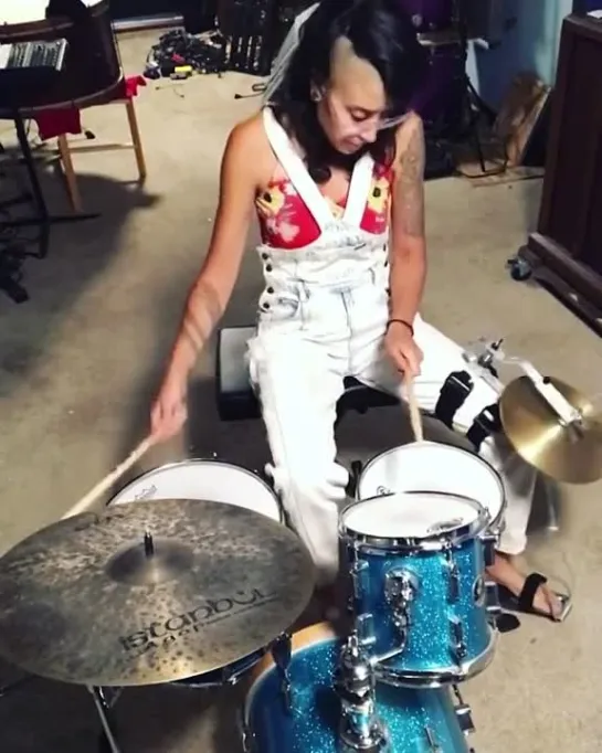 Видео от Барабанщики «FunkyDrummer»