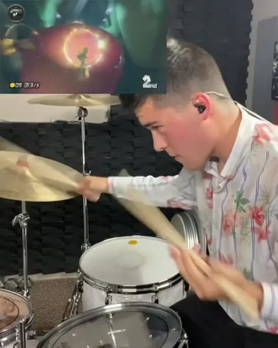 Видео от Барабанщики «FunkyDrummer»