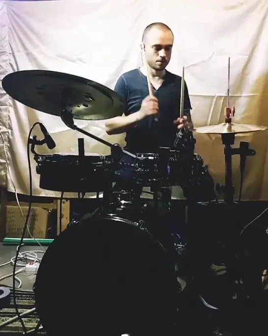 Видео от Барабанщики «FunkyDrummer»