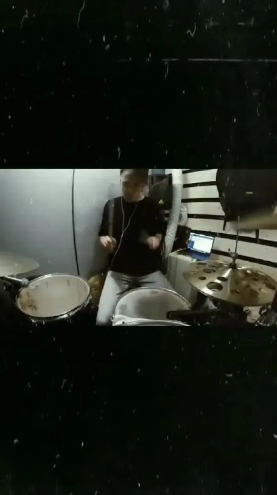 Видео от Барабанщики «FunkyDrummer»