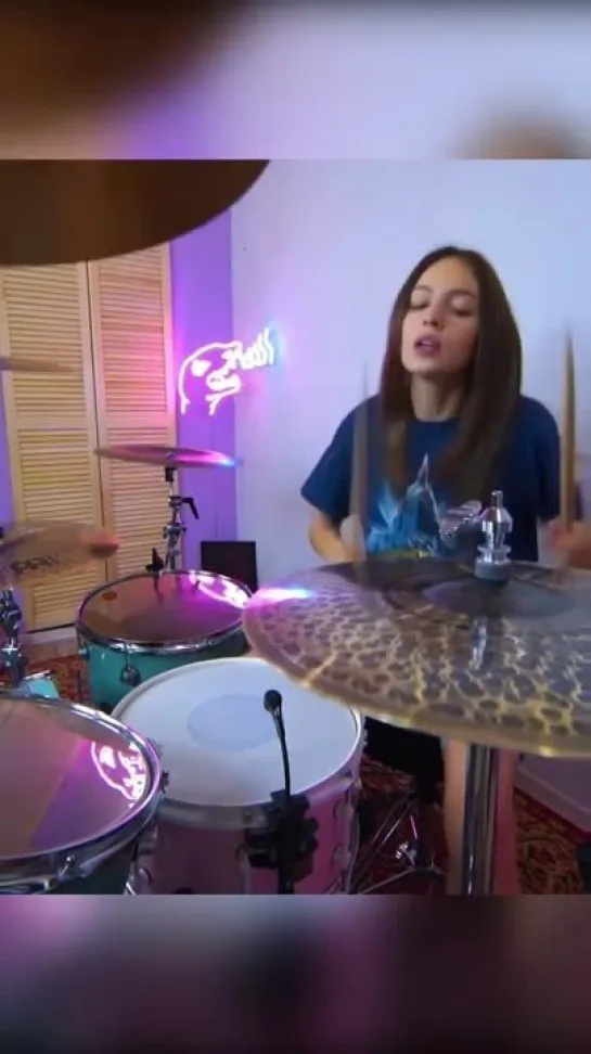 Видео от Барабанщики «FunkyDrummer»