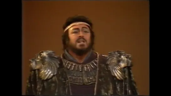 Luciano Pavarotti׃ Celeste Aida