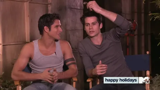 "Teen Wolf" Dylan O'Brien & Tyler Posey Mistletoe Kisses?