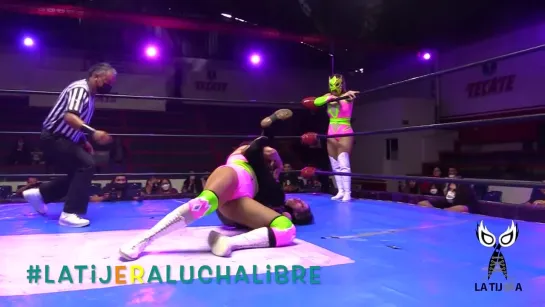 Stephanie Vaquer & Amazona Vs Jarochita & Lluvia