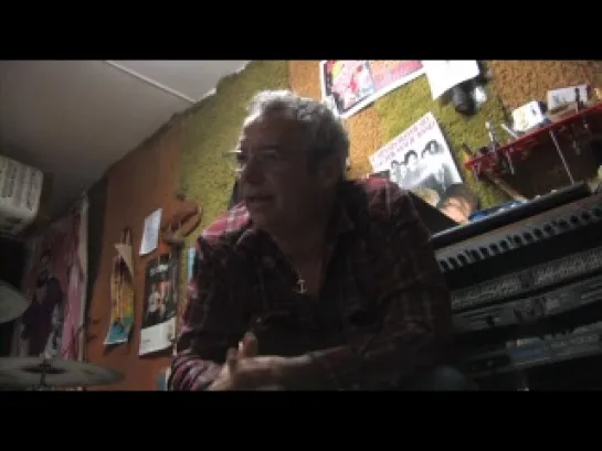 Mike Watt on Sandman