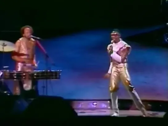 Earth, Wind & Fire - Fantasy (Live)