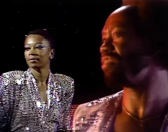 Earth, Wind & Fire - Let's Groove