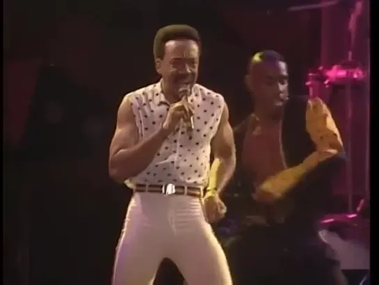 Earth, Wind & Fire - September (Live)